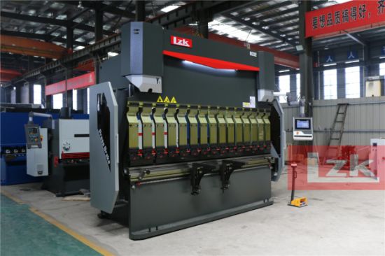 100tone 8-stopowa hydrauliczna maszyna do gięcia blach CNC
